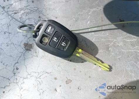 2013 Toyota Camry Se z USA, uszkodzony, nr VIN 4T1BF1FK9DU678665